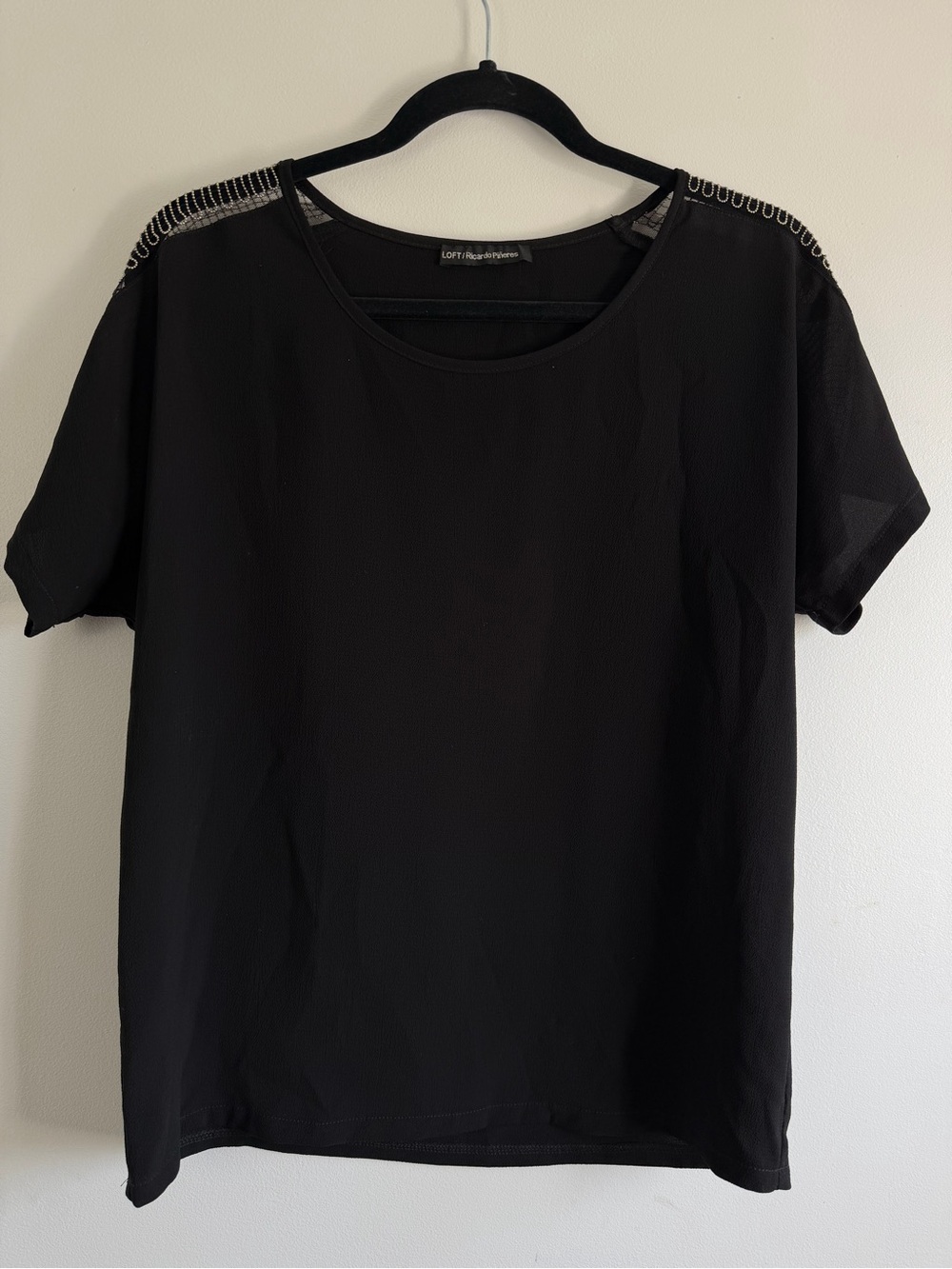 LOFT Black Short Sleeve Blouse with Metallic Shoulder Trim Size: No tag ~Women L